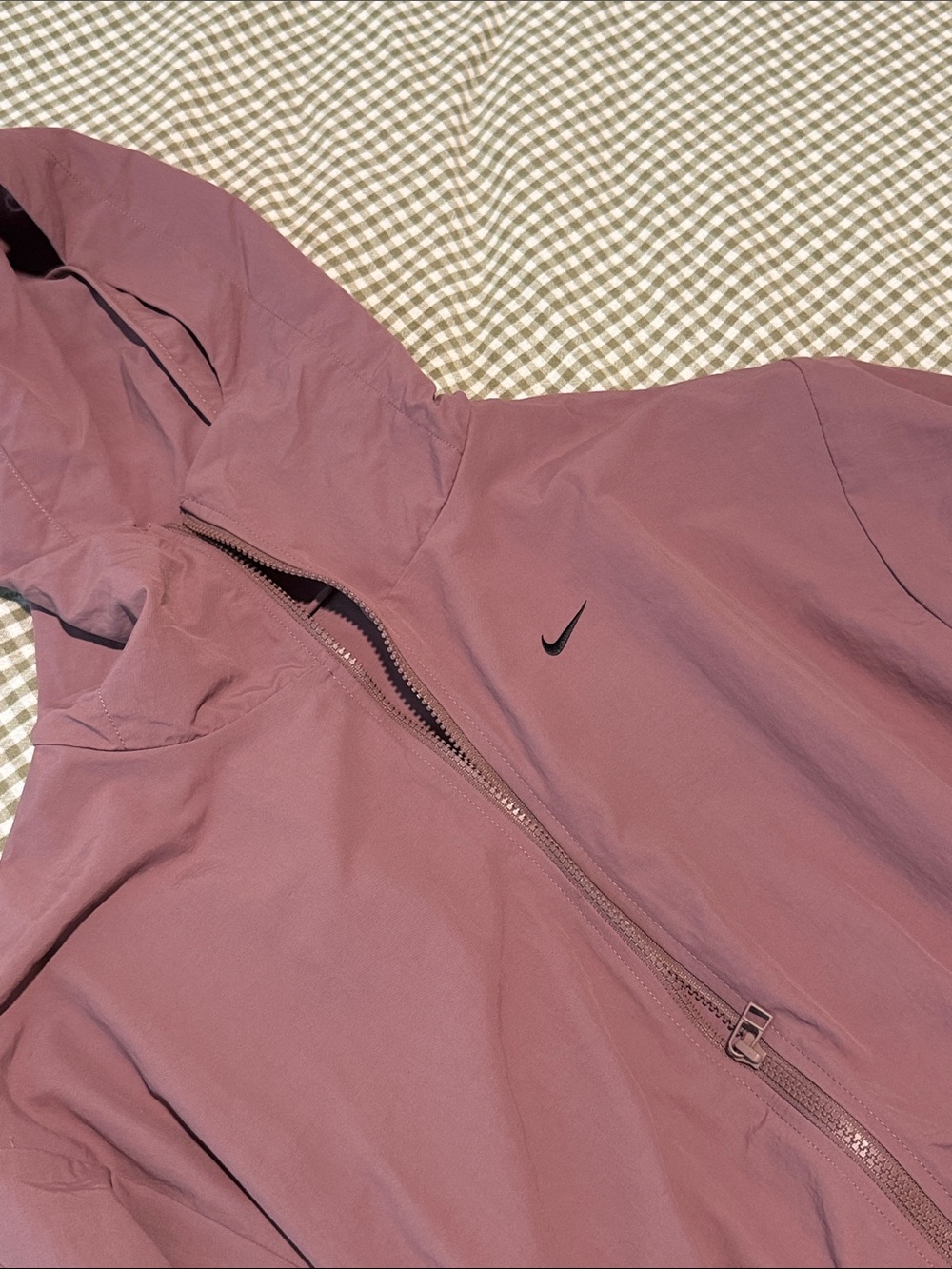Nike Women's Dusty Rose Hooded Utility Jacket - Picture 4 of 4